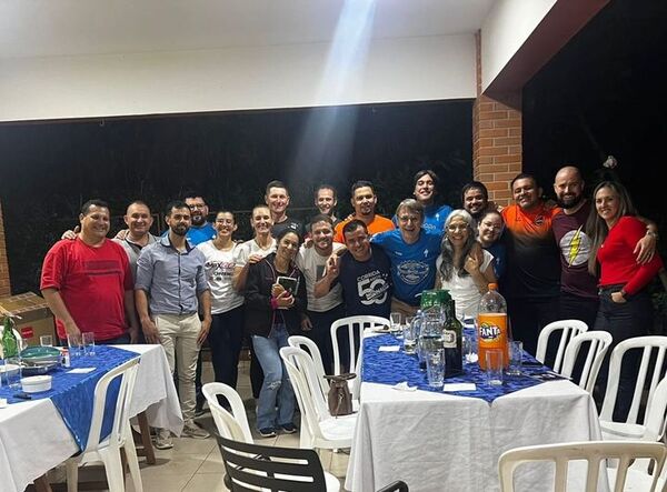 Cancelan histórica deuda