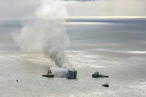 Un muerto al incendiarse un buque de carga en alta mar - Mundo - ABC Color