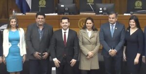 Diputados designan a Natalia Sosa Flores como defensora del Pueblo adjunta - Política - ABC Color