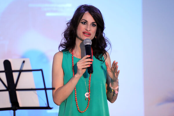 La poeta española Yolanda Castaño participará en VII Festival de los Confines en Honduras - MarketData