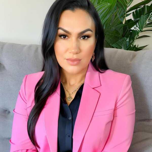 Abg. Gloria Santacruz se destaca al frente de la Asociación Vuelve a Soñar