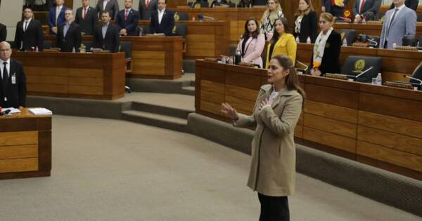 La Nación / Diputados designa a la abogada Natalia Sosa Flores como Defensor del Pueblo Adjunto
