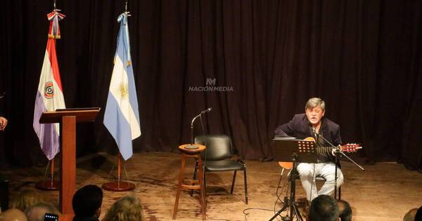 La Nación / El consulado argentino rindió homenaje a la democracia y a Humberto Rubin