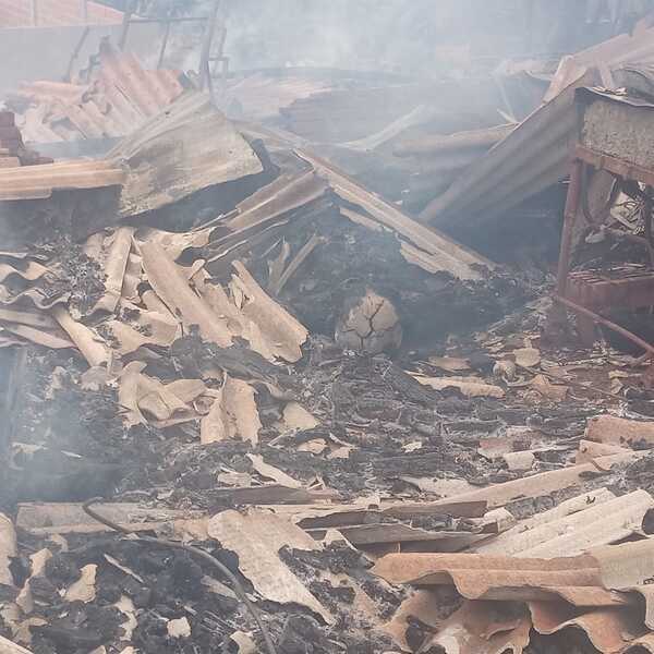 Hombre muere calcinado en incendio de vivienda - La Clave