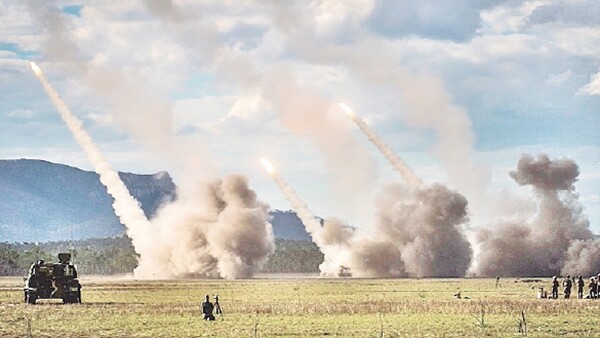 EEUU enviará ayuda militar a Ucrania por USD 400 millones