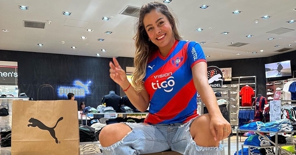 Larissa Riquelme escrachó al conductor que atropelló a su mascota