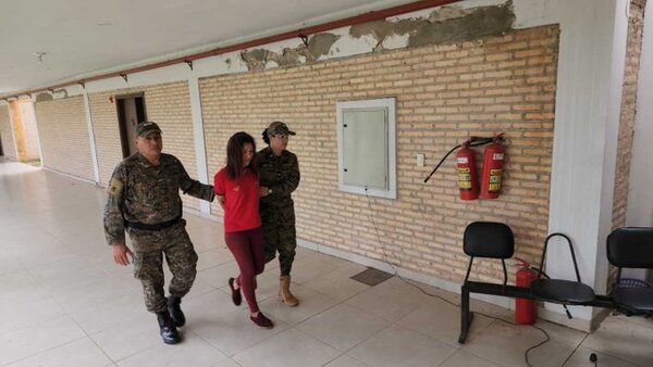 Detienen a mujer sospechosa de acuchillar a embarazada en Loreto