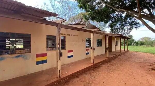 Diario HOY | Lo que el viento se llevó: escuela destechada tras tormenta y clases bajo árboles