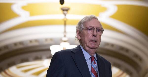 La Nación / Preocupa salud del senador McConnell