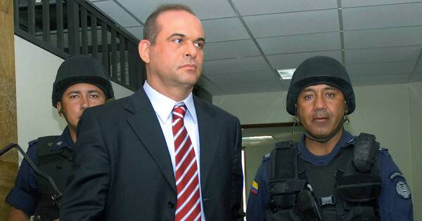 La Nación / Colombia pedirá extradición de paramilitar