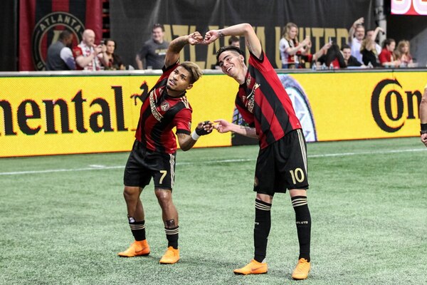 Versus / El deseo del venezolano Martínez para Miguel Almirón: “Mereces todo el amor”