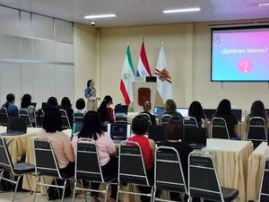 EVENTO DE FORMACIÓN “MUJERES PROGRAMANDO” SE DESARROLLÓ CON ÉXITO EN LA GOBERNACIÓN
