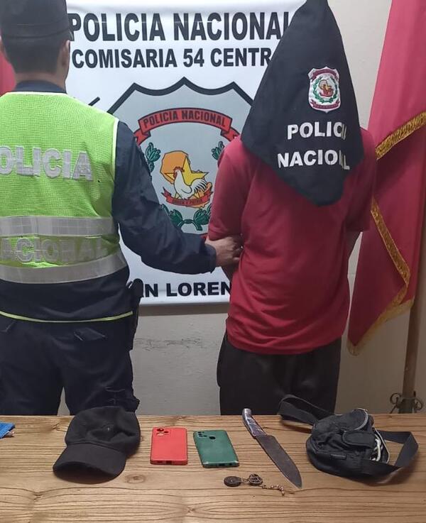 Asaltan a estudiante en parada de bus - San Lorenzo Hoy