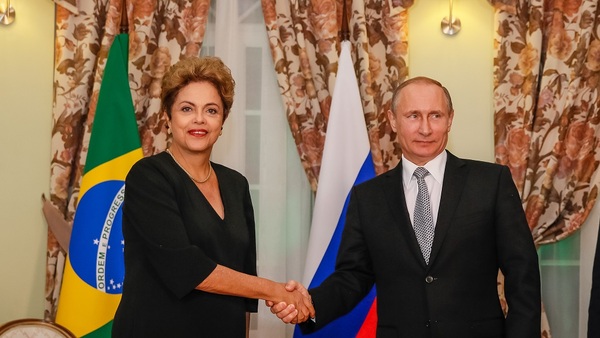 Putin se reunió con la presidenta del banco de los Brics, Dilma Rousseff - .::Agencia IP::.