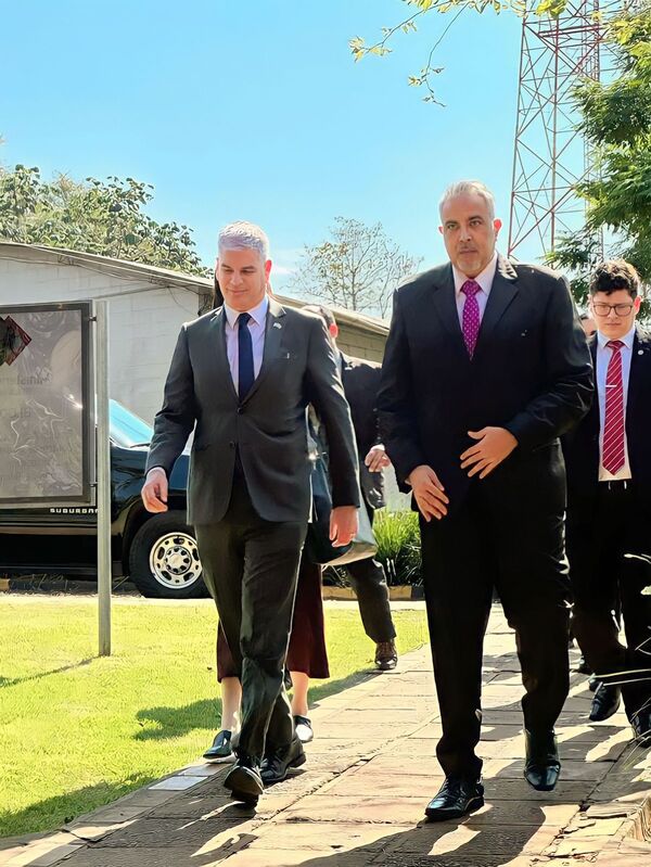 Embajador Marc Ostfield reconoce esfuerzos de la Fiscalía en la lucha contra el narcotráfico y la trata de personas