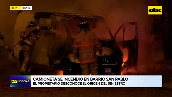 Video: Camioneta se incendió en barrio San Pablo - ABC Noticias - ABC Color
