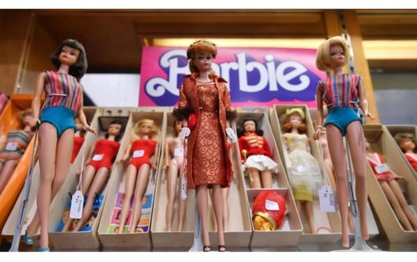 Diario HOY | Mattel vuelve a generar ganancias pero pedidos de muñecas Barbie caen en 2T