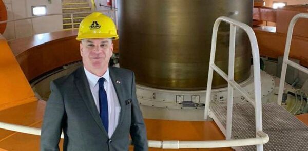 Marc Ostfield, embajador de EEUU destaca inversi贸n de Paraguay en infraestructura para facilitar el comercio - Revista PLUS