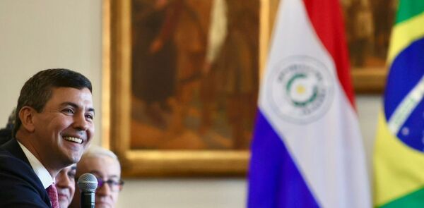 Santiago Pe帽a quiere impulsar "un proceso de desarrollo econ贸mico" de la mano de Brasil - Revista PLUS
