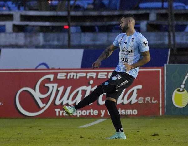 Tobías Castellano: «Muy feliz de estar en Guaireña y defender esta casaca».