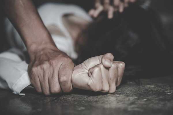Detienen a degenerado que abusó sexualmente de su propia madre - Noticiero Paraguay