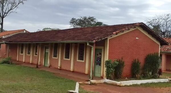 Instituciones educativas siguen funcionando con aulas en mal estado - Nacionales - ABC Color