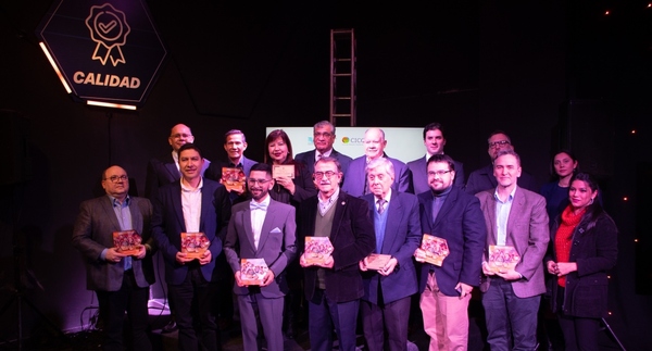 CONACYT galardona a investigadores destacados en la ciencia paraguaya