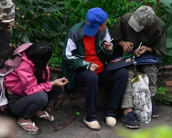 Drogas y apriete: adictos copan el microcentro de Asunción, a días del traspaso de mando - Nacionales - ABC Color
