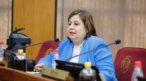 Esperanza Martínez niega muerte de Fernando Lugo