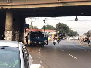 Diario HOY | Otra denuncia contra Patrulla Caminera por "barreras ilegales" en Asunción