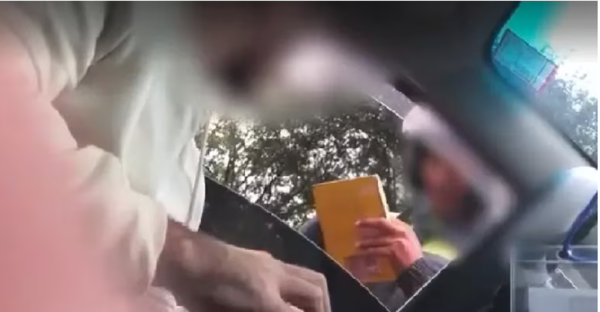 (VIDEO) El polémico dire de los “zorros” denunció que un agente recibió una coima y instó a los asuncenos a no darles virú