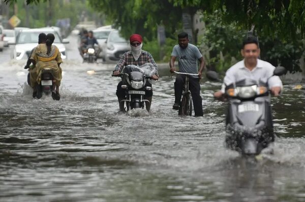 Lluvias récord en el sur de la India dejan centenares de desplazados y ciudades en el caos - Mundo - ABC Color