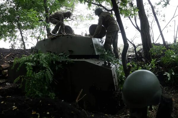 Objetivo de Ucrania no es liberar Bajmut, sino rodearlo y destruir a los rusos, según experto - Mundo - ABC Color