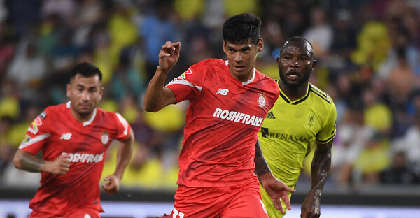 Versus / Gol y asistencia de Robert Morales en triunfo del Toluca en la Leagues Cup