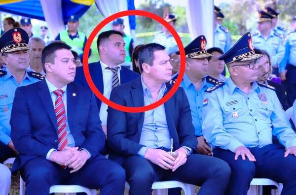 Echeverría echó a su director de Gabinete tras denuncias •