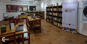 Secretaría de Cultura entregó equipamientos a la Biblioteca Pública en Ñeembucú - .::Agencia IP::.