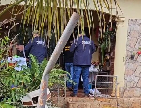 Allanan vivienda por supuestos abortos clandestinos en Itapúa · Radio Monumental 1080 AM