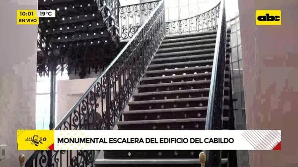 Video: Monumental escalera del edificio del Cabildo - ABC Noticias - ABC Color