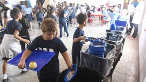 Negociado con el almuerzo escolar salpica a 30 municipios: ¿Cuáles son las irregularidades?