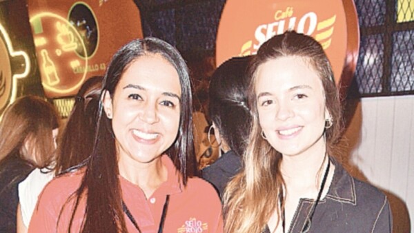 Concurrido Asu Coffee Fest en Paseo La Galería