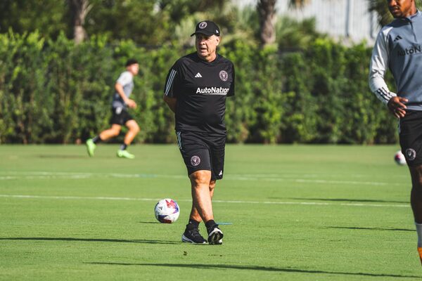 El Tata Martino quiere que Diego Gómez siga los pasos de Almirón · Radio Monumental 1080 AM