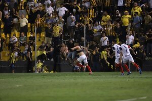 Versus / Juan Patiño, el último capitán campeón y su despedida