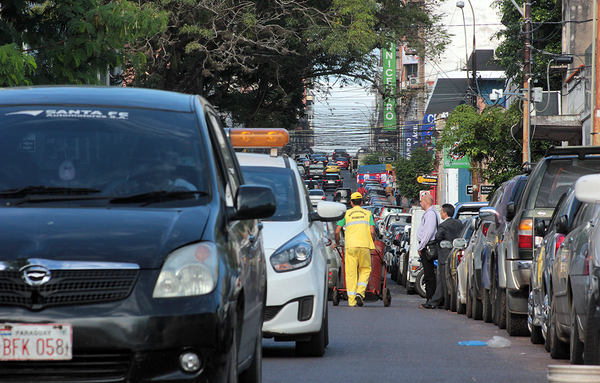 Encuesta de movilidad muestra elevado uso del automóvil respecto de buses y bicicletas - .::Agencia IP::.