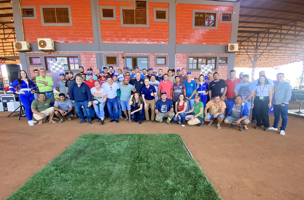GRUPO TIMBO celebró el Día del Camionero en CDE - Amigo Camionero