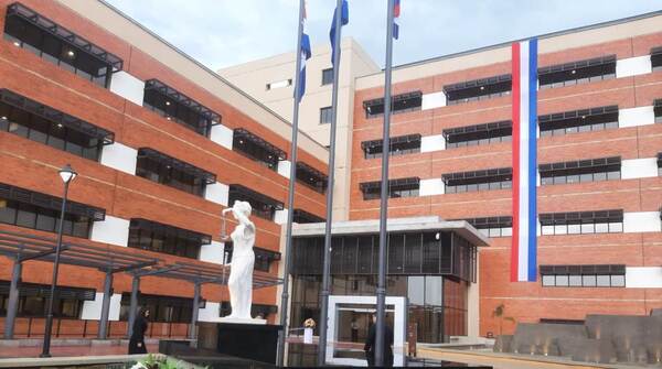 Inauguran moderna sede del Palacio de Justicia de la ciudad de Salto del Guairá