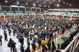 BECARIOS RECIBEN PRIMER DESEMBOLSO AÑO 2023 DEL PROGRAMA DE BECAS ENTIDAD BINACIONAL YACYRETÁ-GOBERNACIÓN DE ITAPÚA