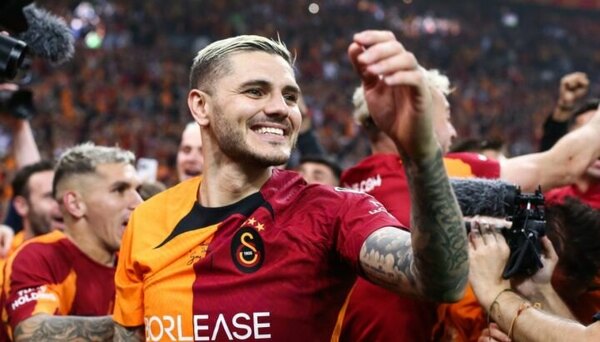 Versus / El PSG traspasa definitivamente a Mauro Icardi al Galatasaray