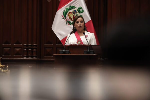 Boluarte impulsará la infraestructura para revertir la tendencia de la economía de Perú - MarketData