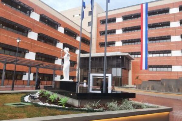 Inauguran moderna sede del Palacio de Justicia en Salto del Guairá