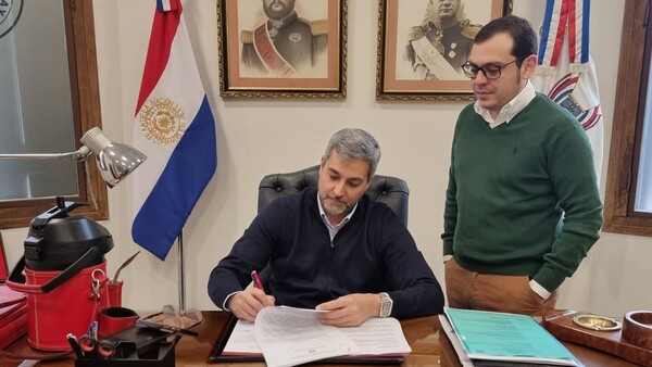 Mario Abdo remite al Congreso proyecto de ley que busca garantizar los derechos jubilatorios